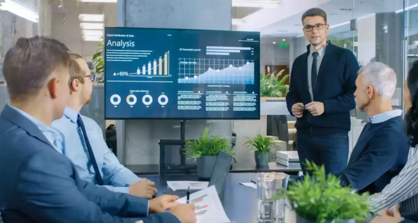 Financial Reporting Analysis Service